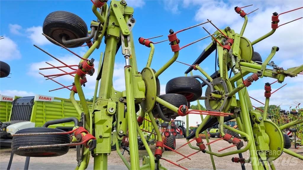 CLAAS Volto 900 耙與翻草機