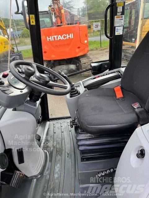CAT 906 輪胎式裝載機