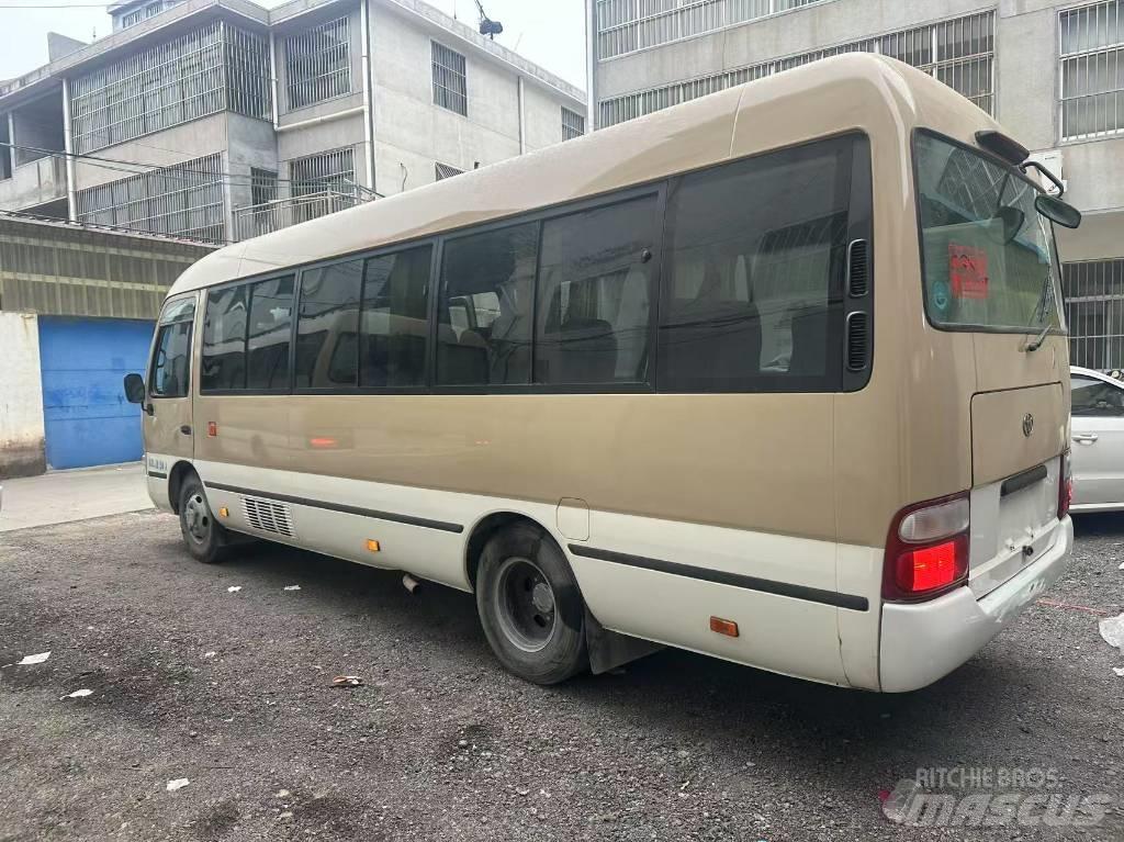 Toyota Coaster 公路客運汽車
