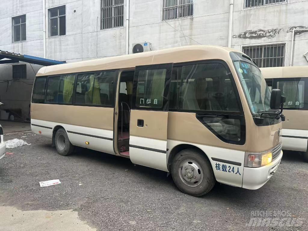 Toyota Coaster 公路客運汽車