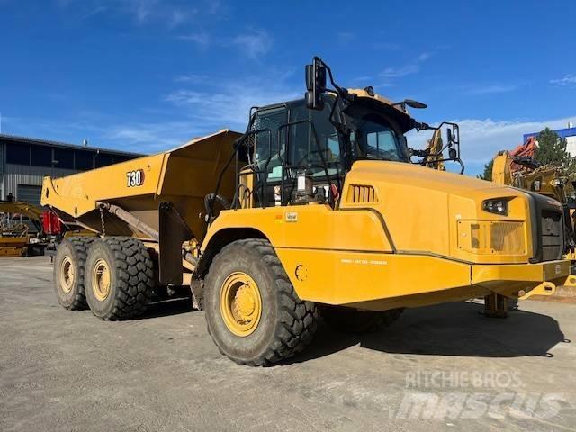 CAT 730 鉸接式起吊車