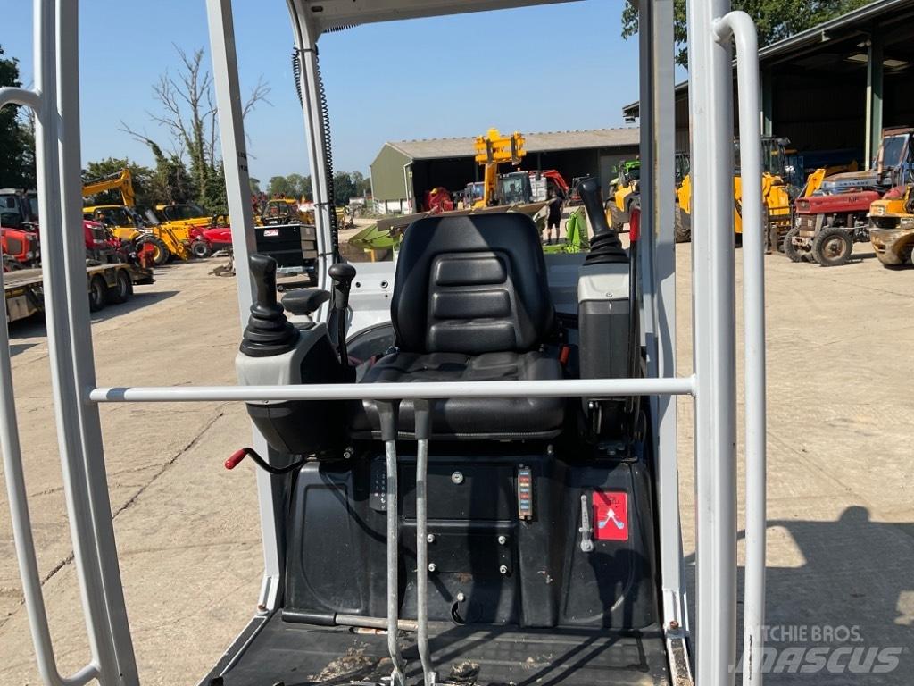 Wacker Neuson ET 16 小型挖土機/掘鑿機<7t(小型挖掘機)