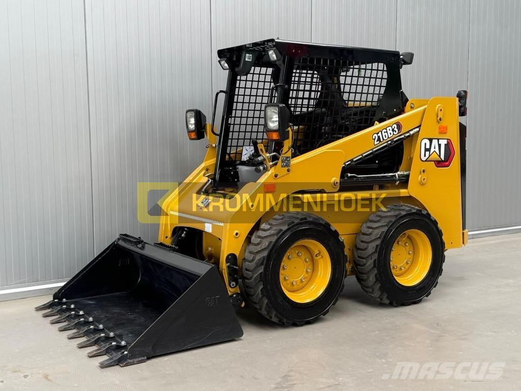 CAT 216 B3 滑移轉向裝載機