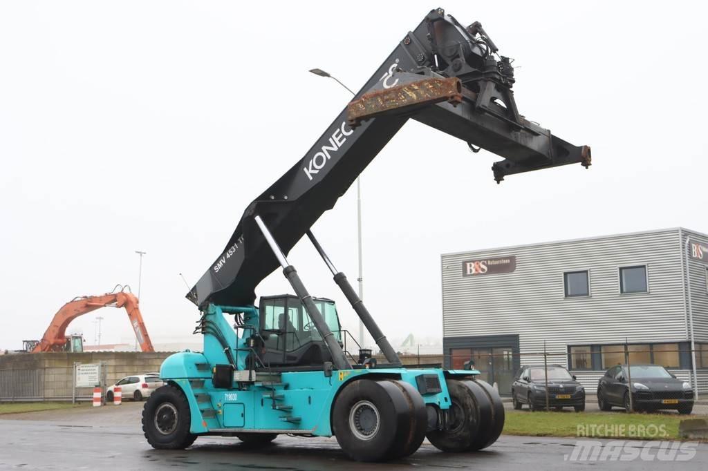 Konecranes 4531TC5 前伸型堆積機