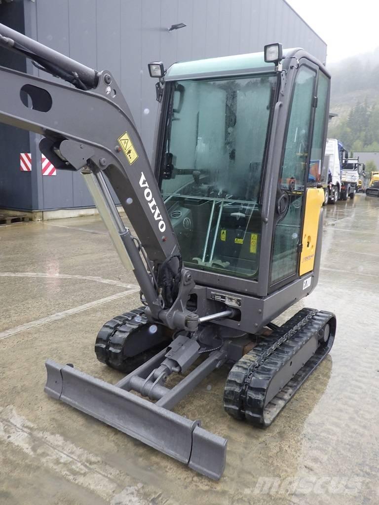 Volvo EC 20 D 小型挖土機/掘鑿機<7t(小型挖掘機)