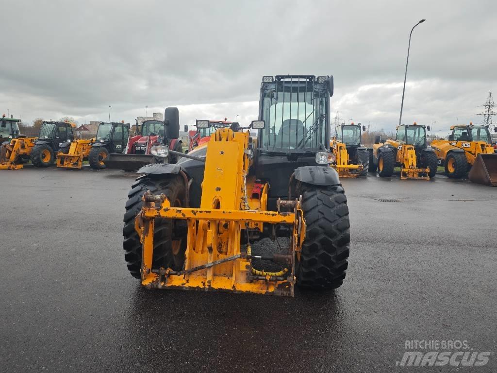 JCB 536-60 Agri 農業用伸縮臂裝載機