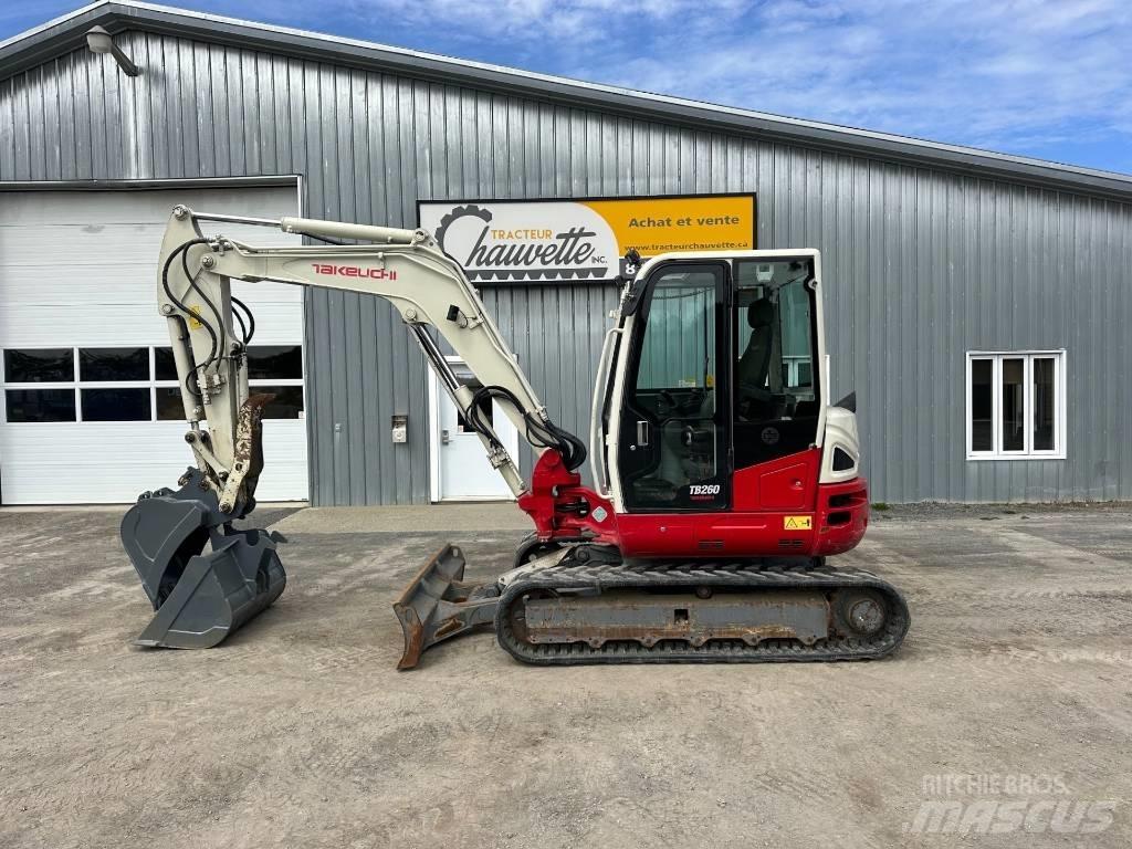 Takeuchi TB 260 小型挖土機/掘鑿機<7t(小型挖掘機)