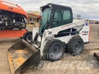 Bobcat S550 滑移轉向裝載機