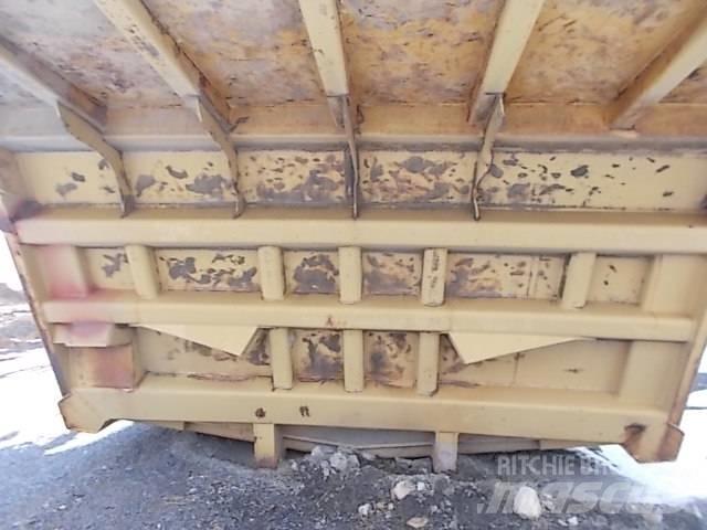 CAT 777B 剛性傾卸卡車