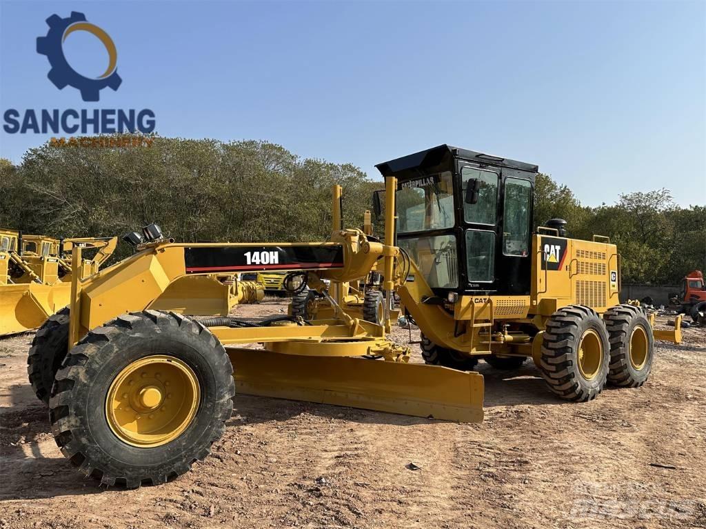 CAT 140H 平土機