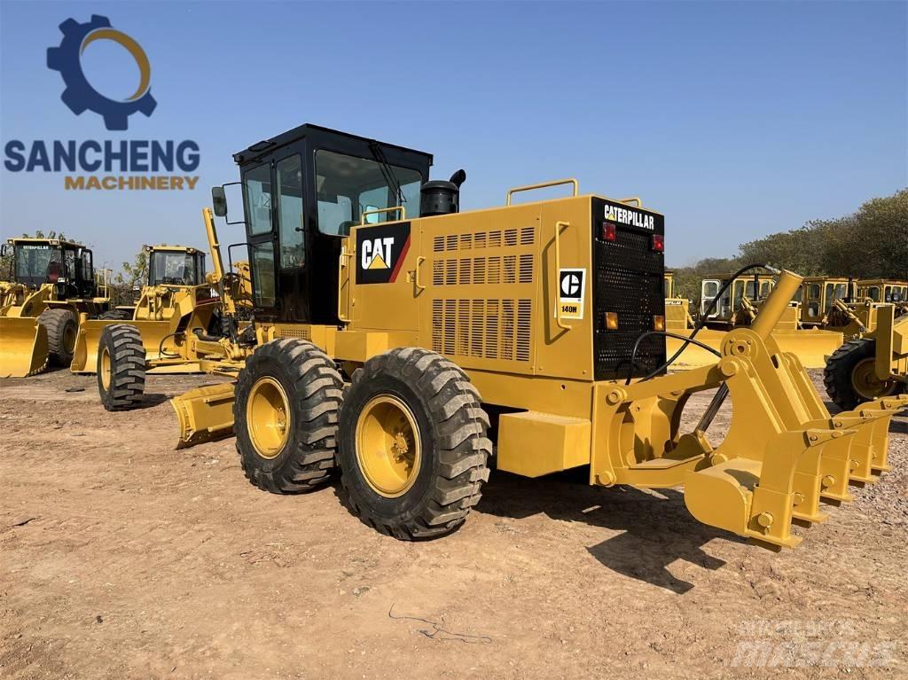CAT 140H 平土機