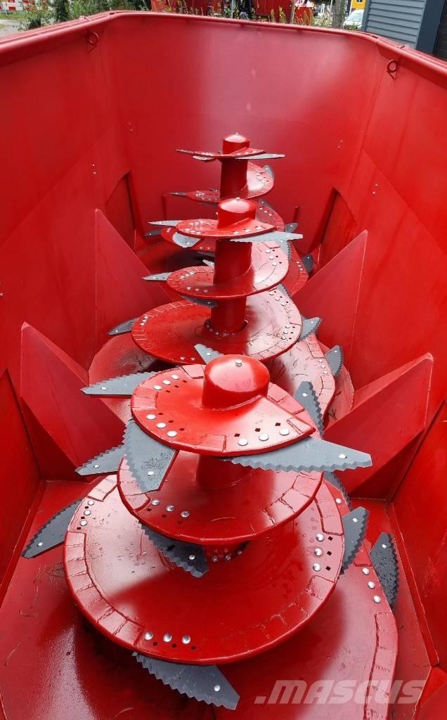 RMH Trio 45 混合餵料機