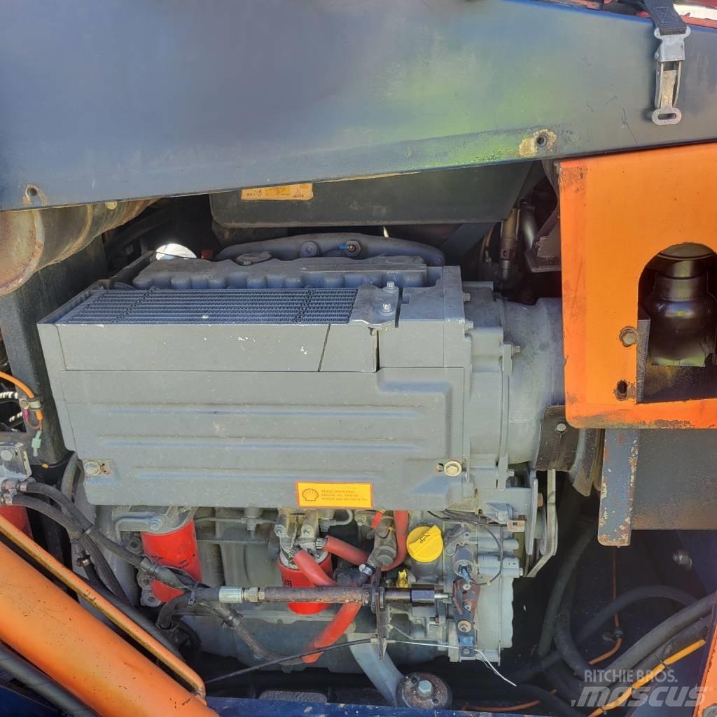 Sandvik DC 300 鑽孔機