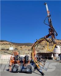 Sandvik DC 300 鑽孔機