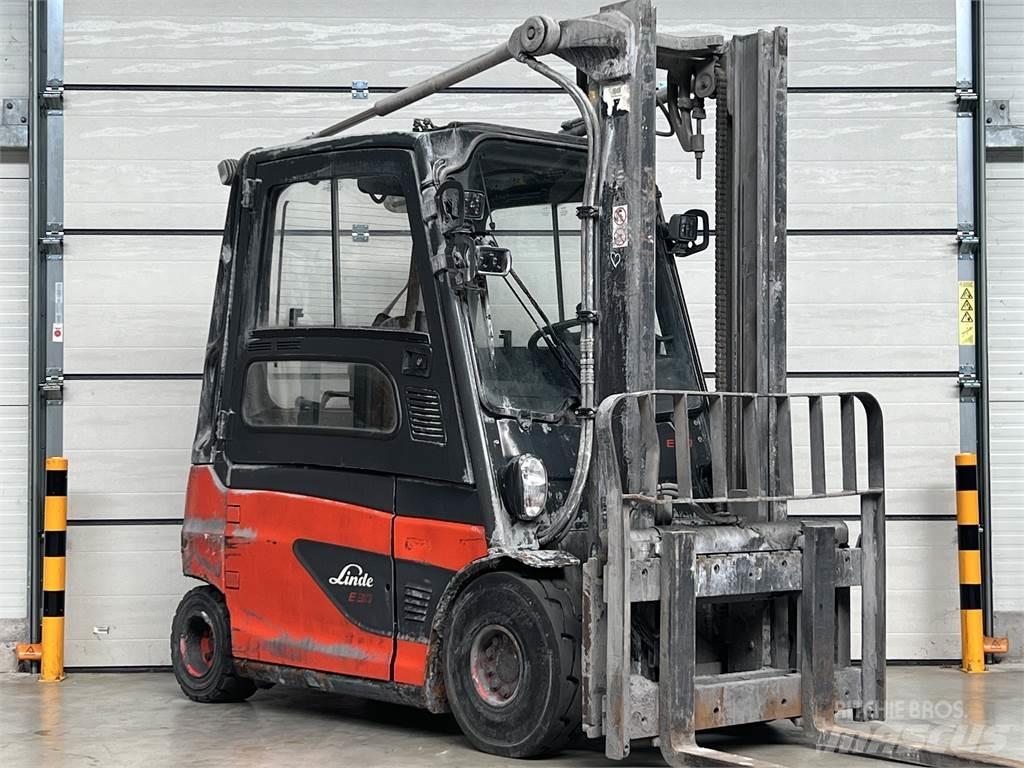 Linde E30L-01 電動堆高機