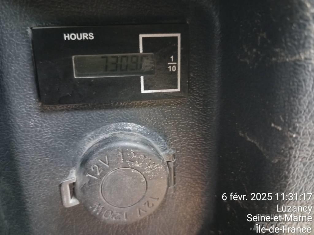 Hyundai HL 960 輪胎式裝載機