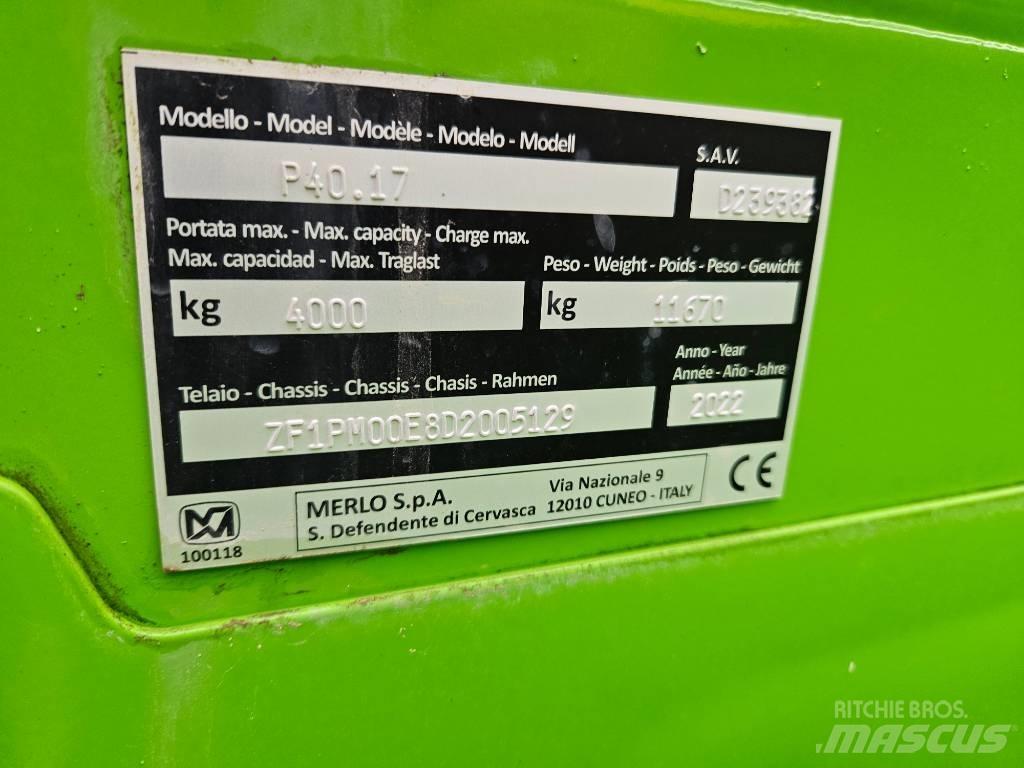 Merlo P 40.17 伸縮臂操作車