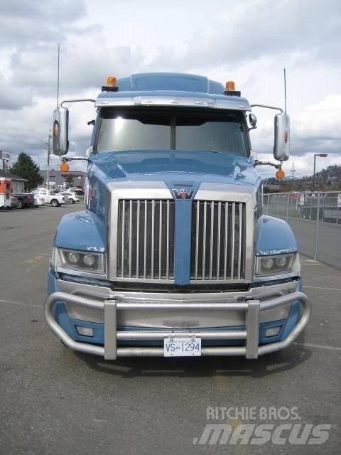 Western Star 5700 XE 曳引機組件