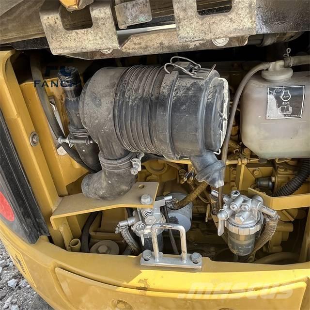 CAT 301.5 CR 小型挖土機/掘鑿機<7t(小型挖掘機)