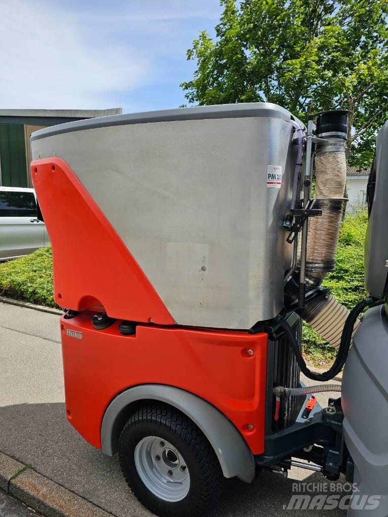 Hako Citymaster 600 掃倉機