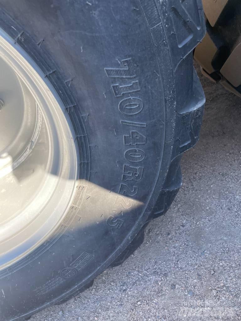 Bala Agri BK 1602 草捆拖車