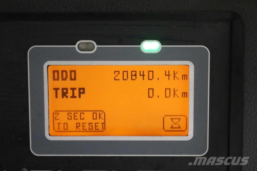 Toyota 8 FBMT 25 電動堆高機