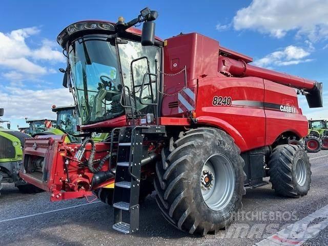 Case IH AF 8240 聯合收穫機