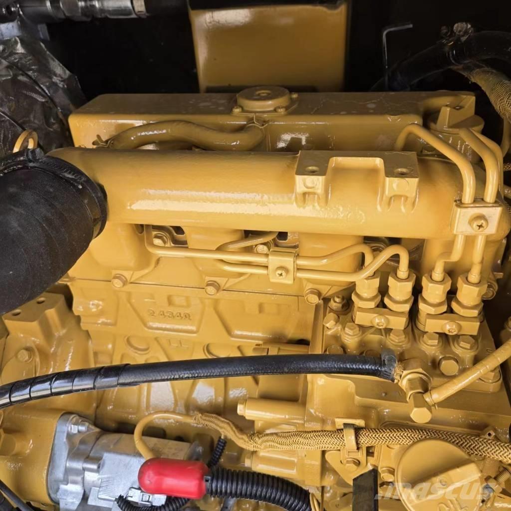 CAT 305 小型挖土機/掘鑿機<7t(小型挖掘機)