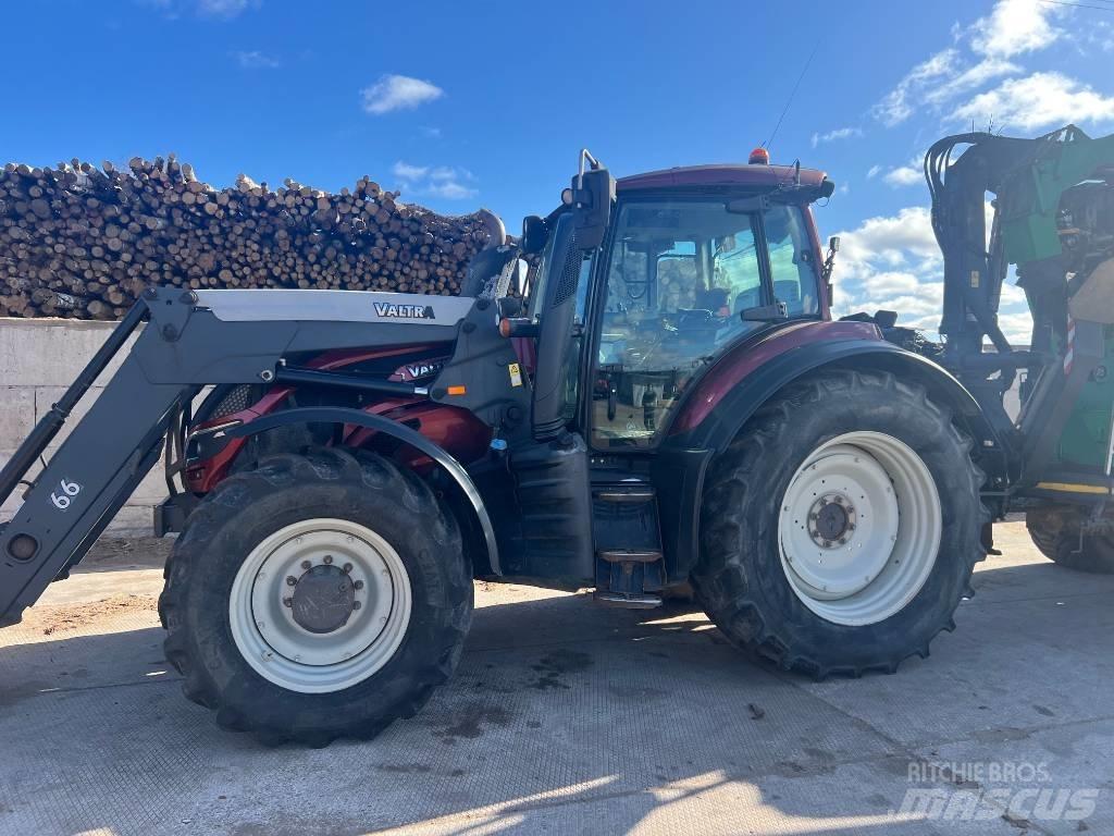 Valtra 234H 集材機