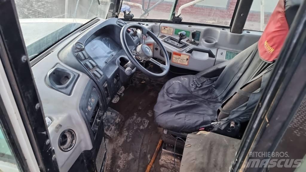 Terex TA 40 6X6 鉸接式起吊車