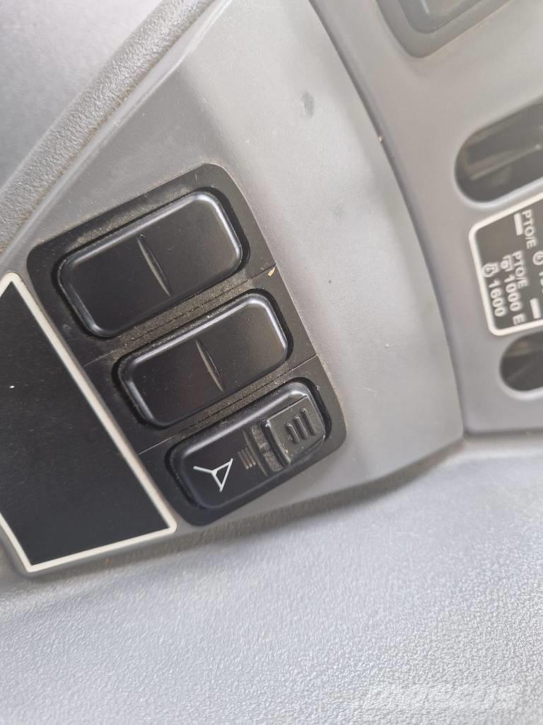 Kubota M7132 KVT 曳引機