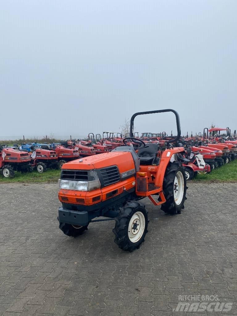 Kubota GL 220 小型曳引機