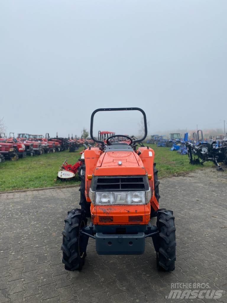 Kubota GL 220 小型曳引機