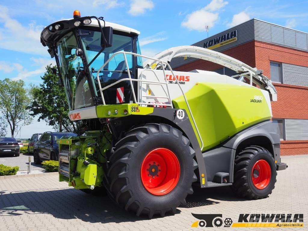 CLAAS Jaguar 860 4WD 自走式飼料採集機