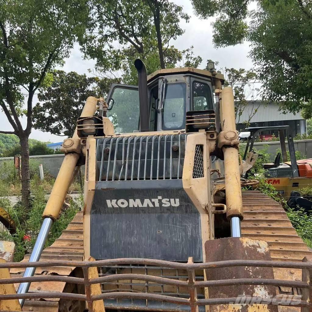 Komatsu D 65 P-12 履帶推土機