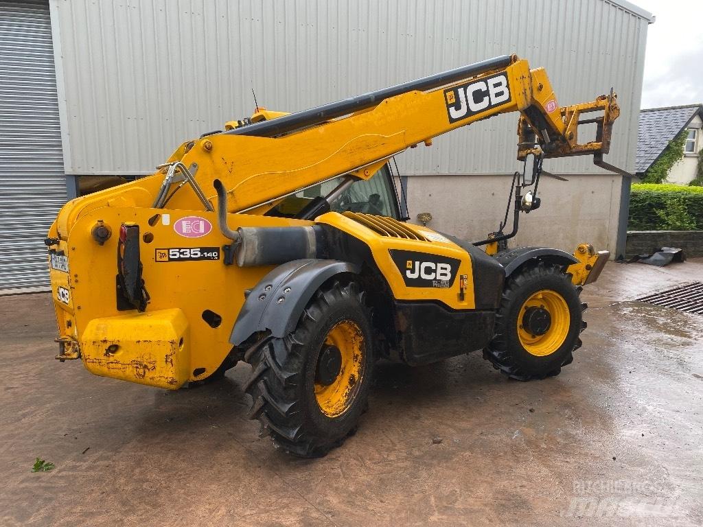 JCB 535-140 Hiviz 伸縮臂操作車