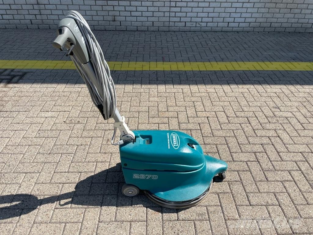 Tennant 2370 掃倉機