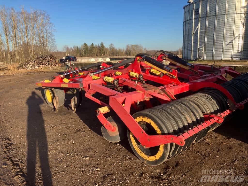 Väderstad Cultus420 中耕管理機