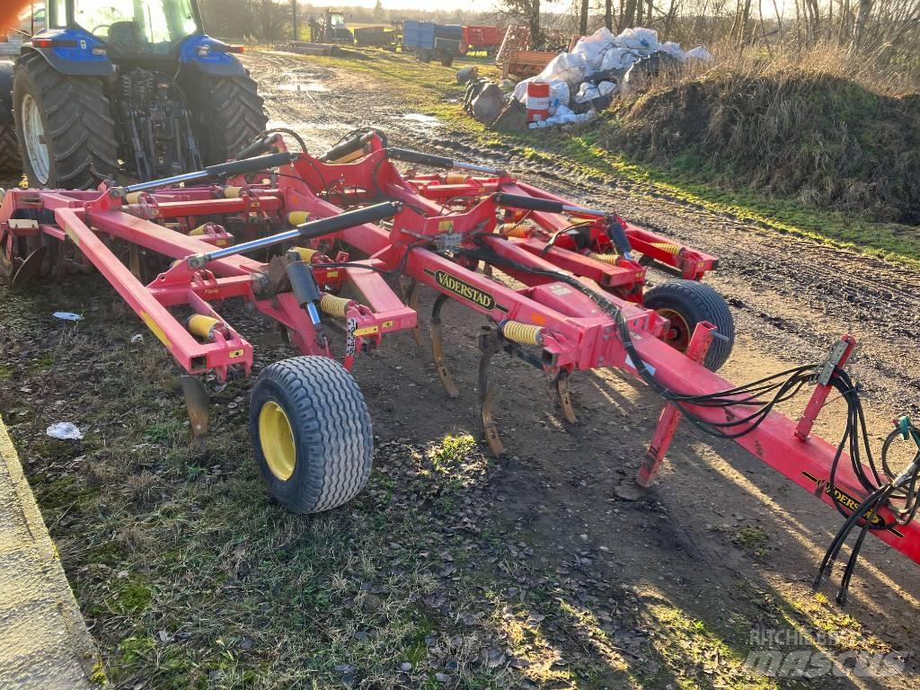 Väderstad Cultus420 中耕管理機