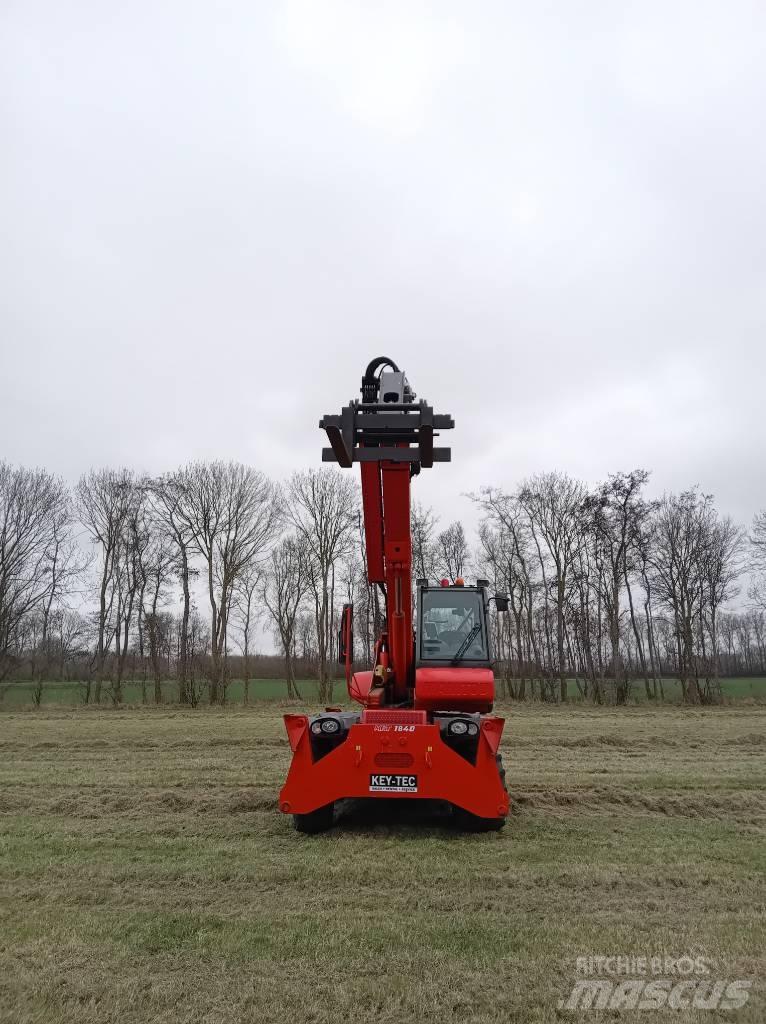 Manitou MRT 1845 伸縮臂操作車