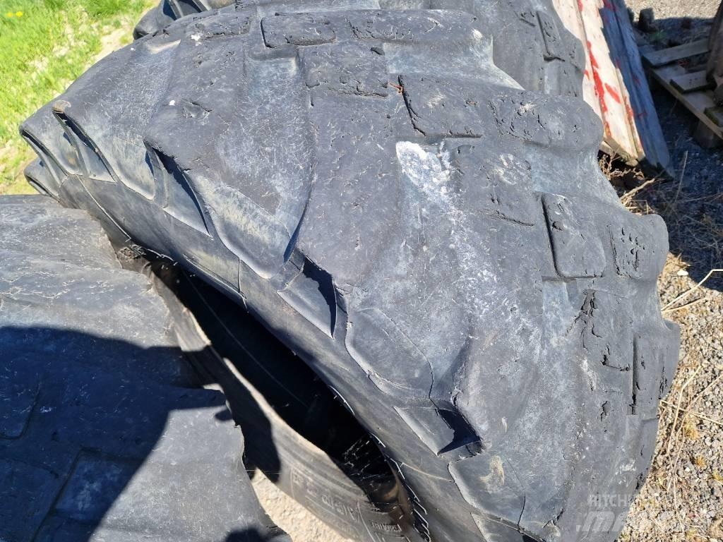 Manitou MRT 輪胎、車輪和輪圈
