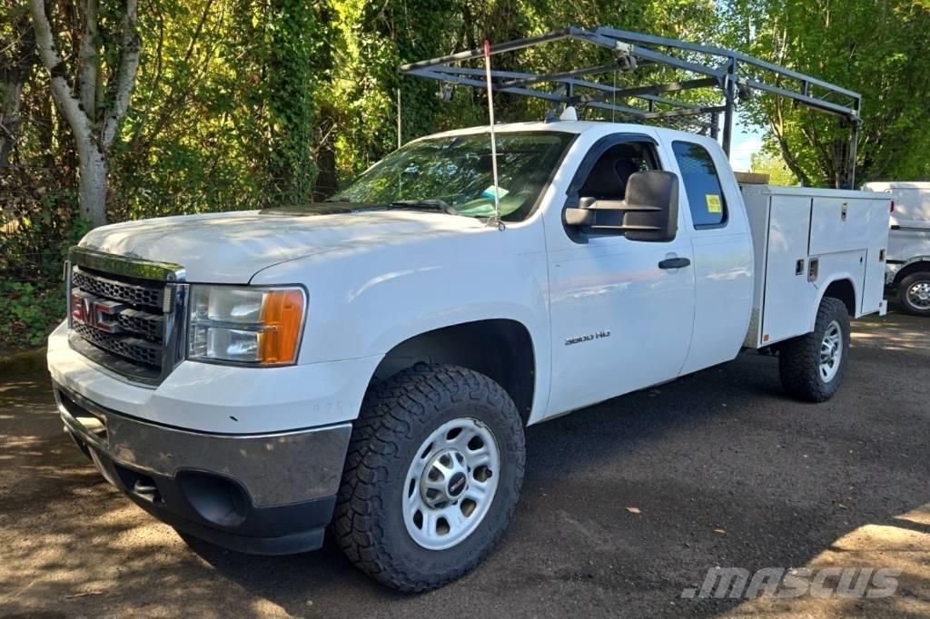 GMC Sierra 3500 HD 皮卡.傳統半斗卡車/側卸板