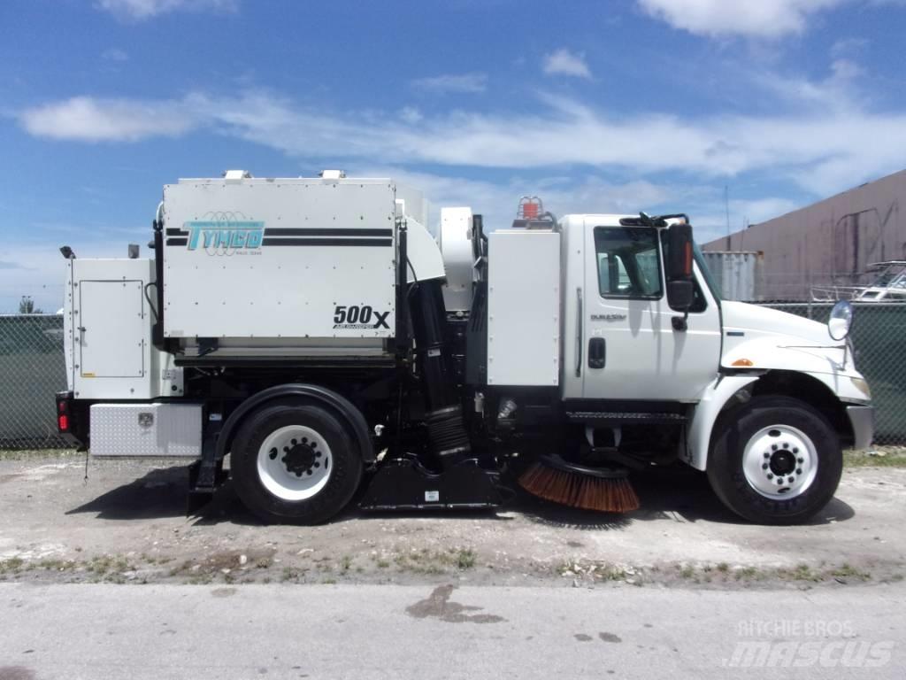 International 4300 清掃車