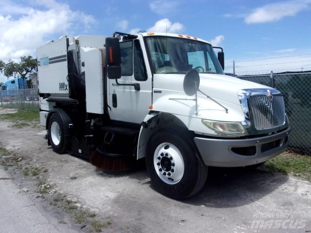 International 4300 清掃車
