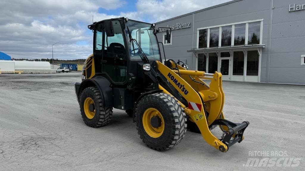 Komatsu WA 80 M 輪胎式裝載機