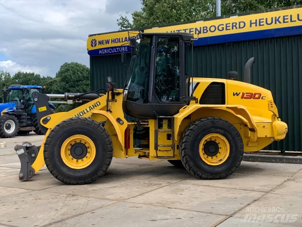 New Holland W 130 C 輪胎式裝載機