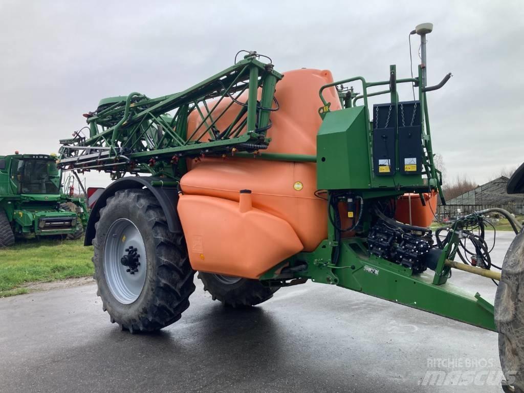 Amazone UX 5200 牽引式噴霧機