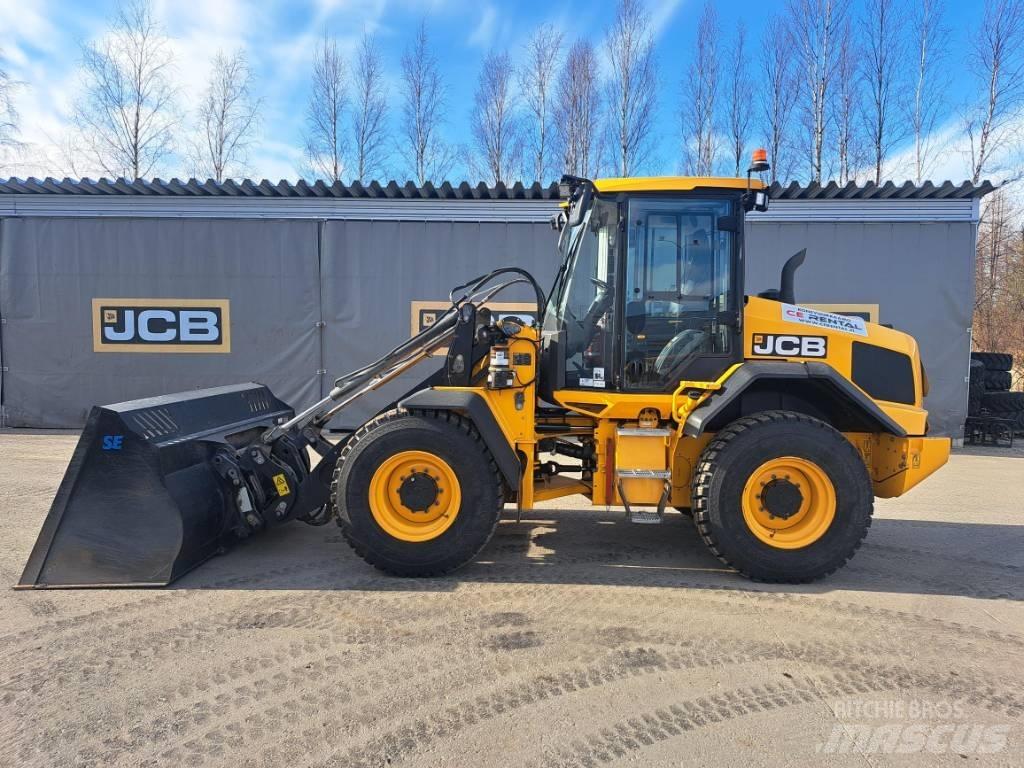 JCB 413 輪胎式裝載機