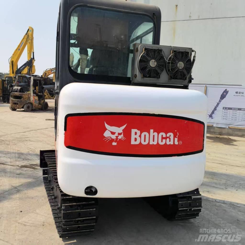 Bobcat 331 小型挖土機/掘鑿機<7t(小型挖掘機)
