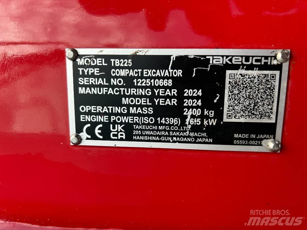 Takeuchi TB 225A V5 小型挖土機/掘鑿機<7t(小型挖掘機)